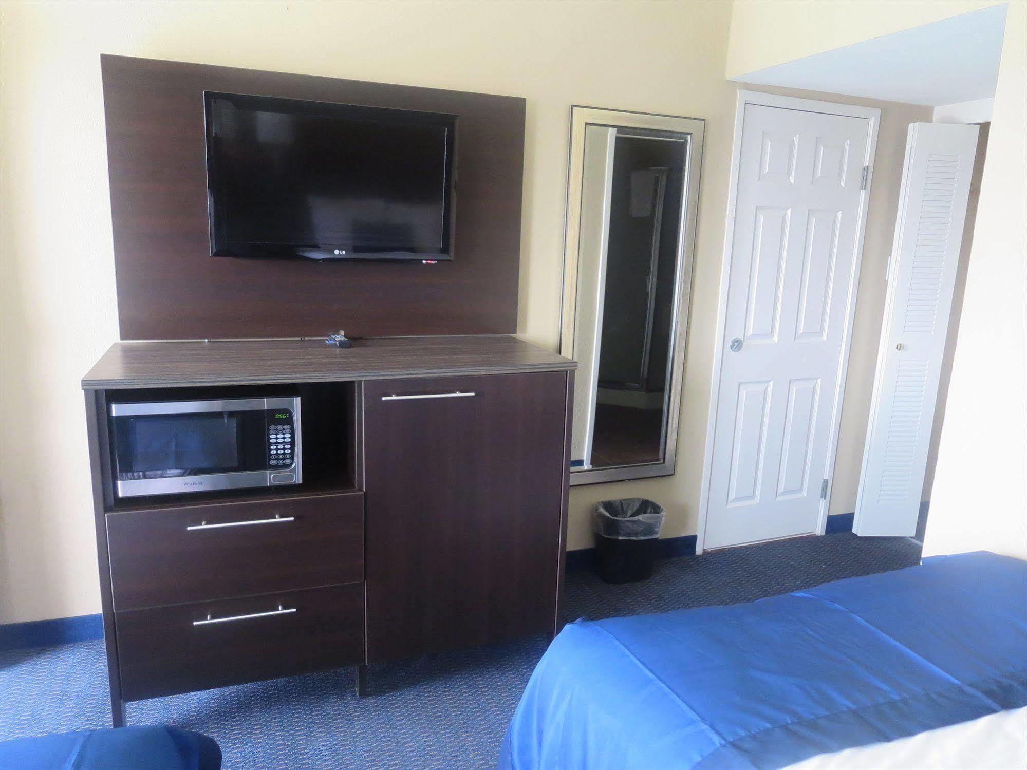 Howard Johnson By Wyndham Odessa Tx מראה חיצוני תמונה