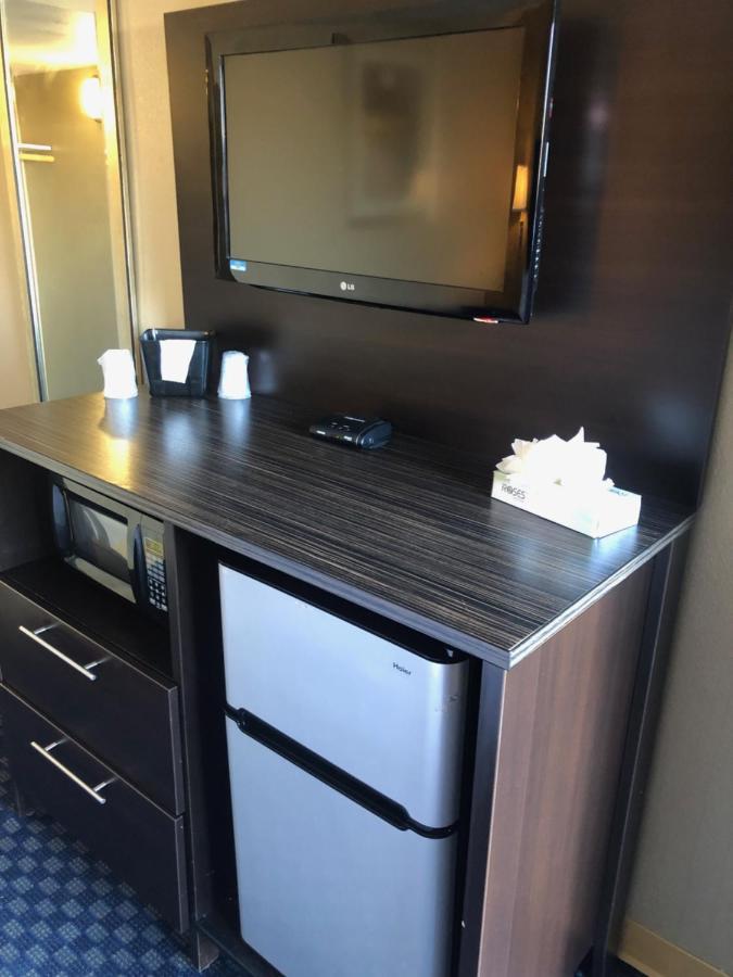 Howard Johnson By Wyndham Odessa Tx מראה חיצוני תמונה